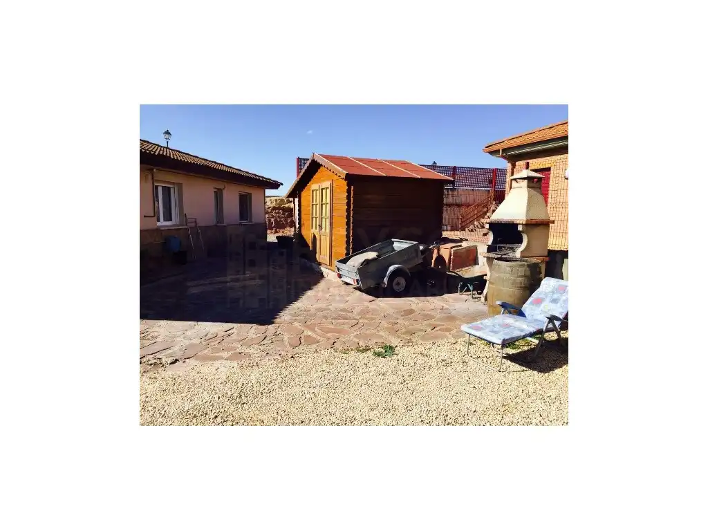 Außenansicht von Haus oder Chalet zum Verkauf in Huércanos mit Privatgarten und Balkon