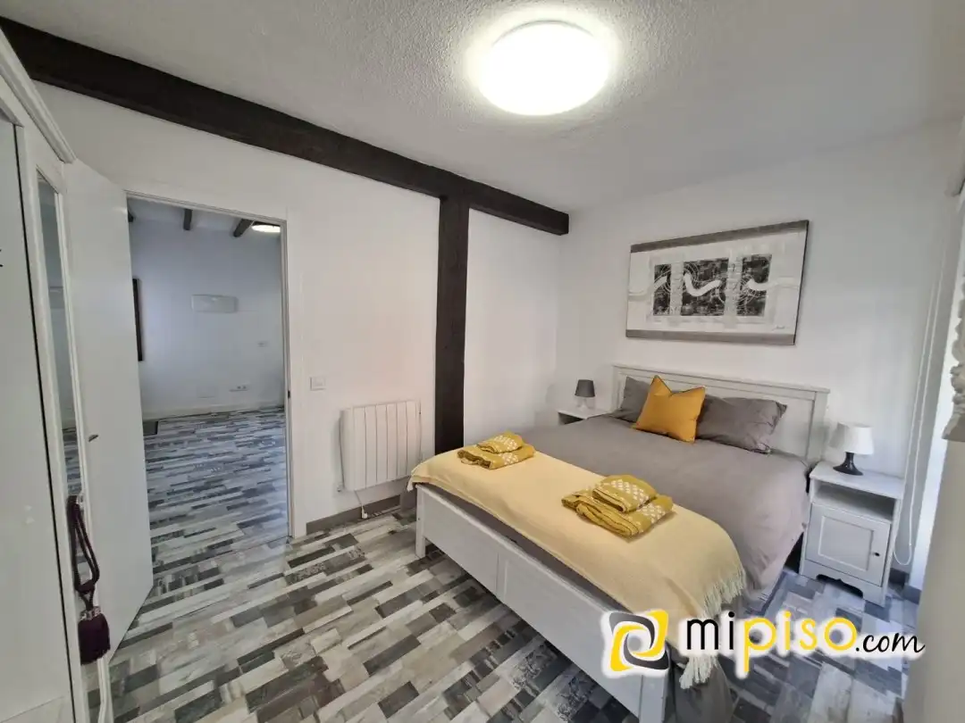 Habitación de Piso de alquiler en Santoña con Amueblado