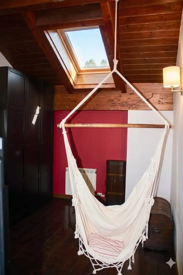 Dormitori de Casa adosada en venda en Sojuela amb Calefacció i Jardí privat