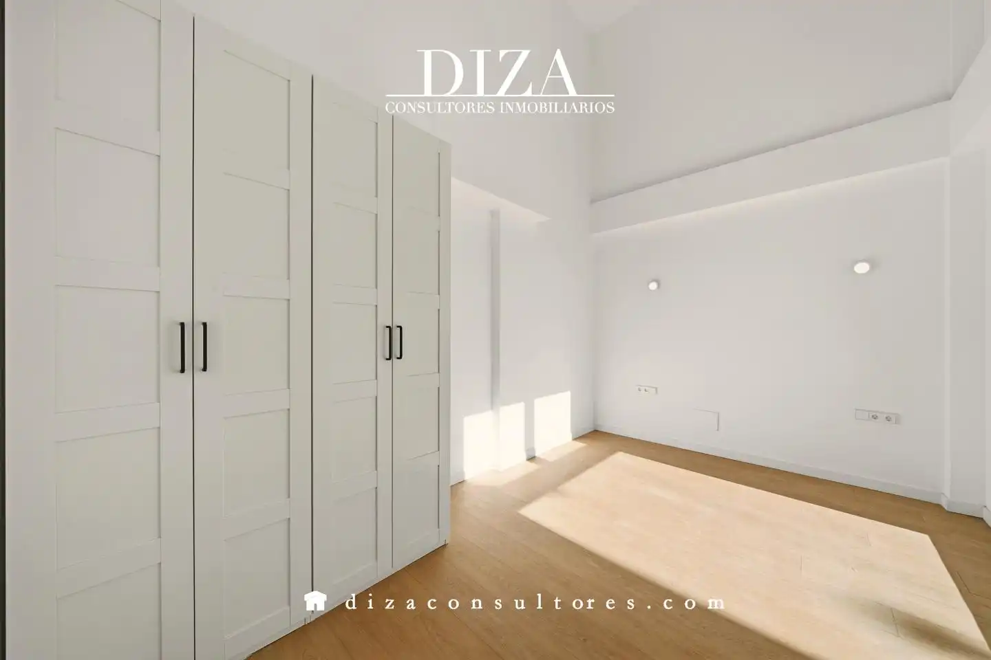 Bedroom of Flat for sale in Madrid  with Air Conditioner