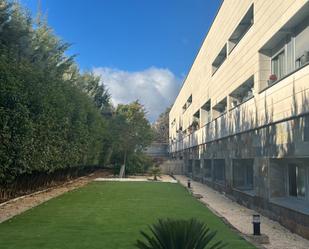 Vista exterior de Dúplex de lloguer en Brunete amb Aire condicionat, Calefacció i Jardí privat