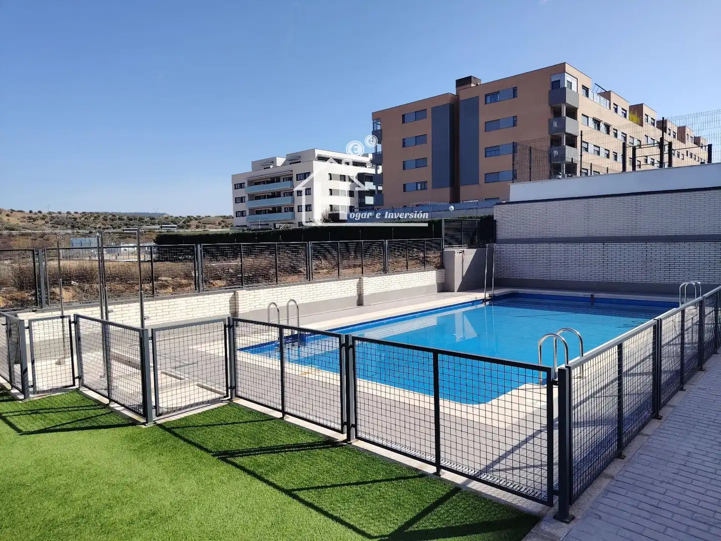 Piscina de Piso de alquiler en Guadalajara con Aire acondicionado, Calefacción y Terraza