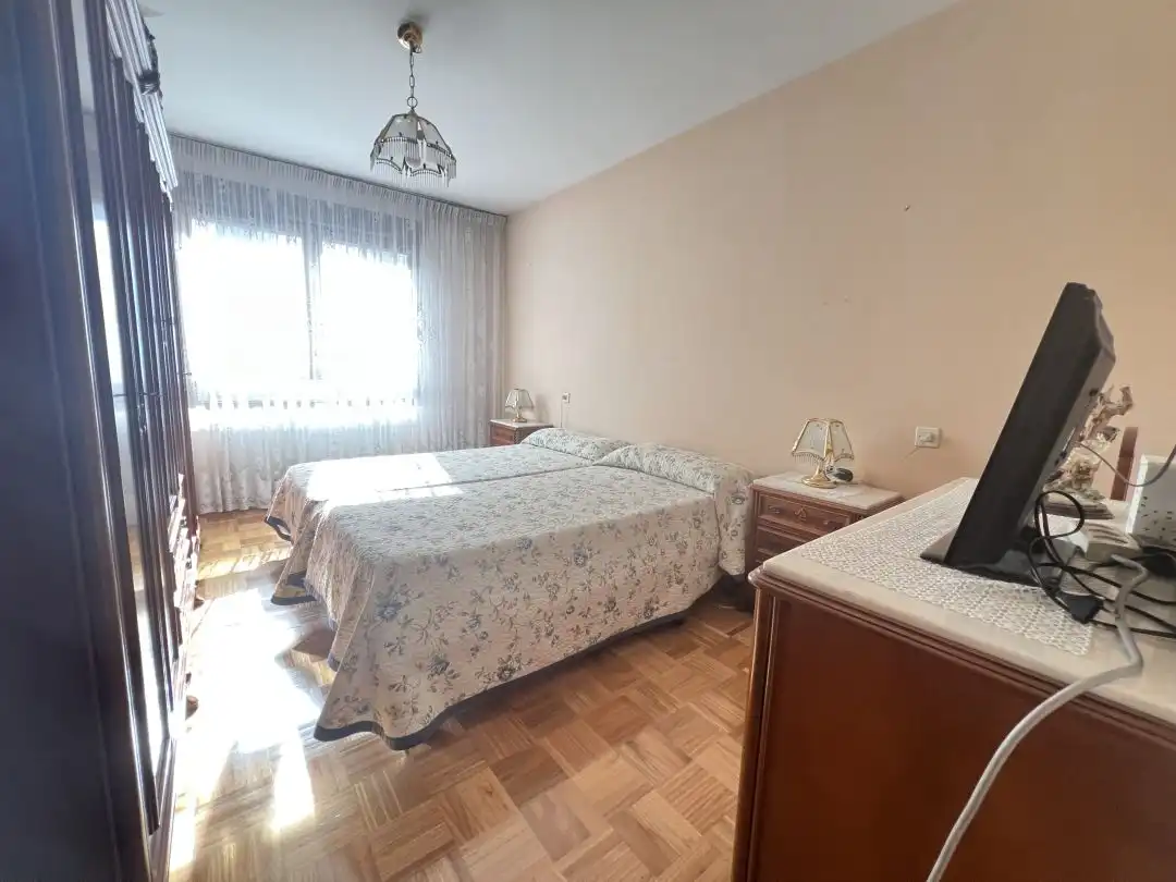 Piso en venta en Lugones