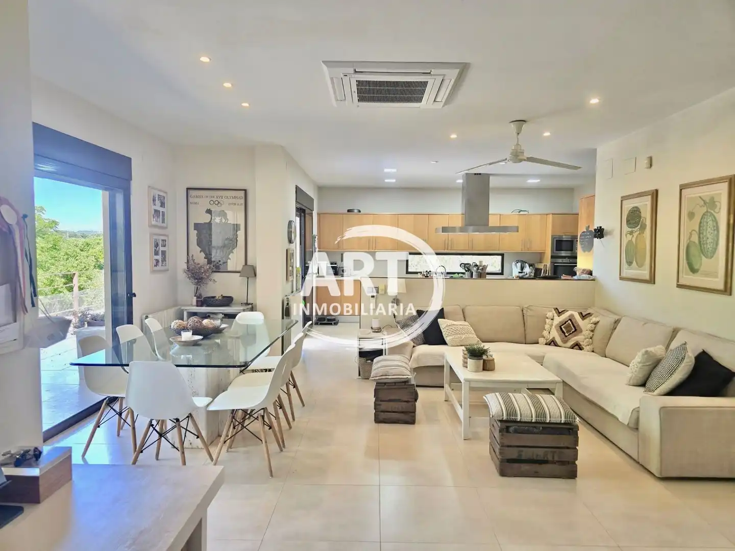 Sala de estar de Casa o chalet en venta en Bétera con Aire acondicionado, Calefacción y Jardín privado