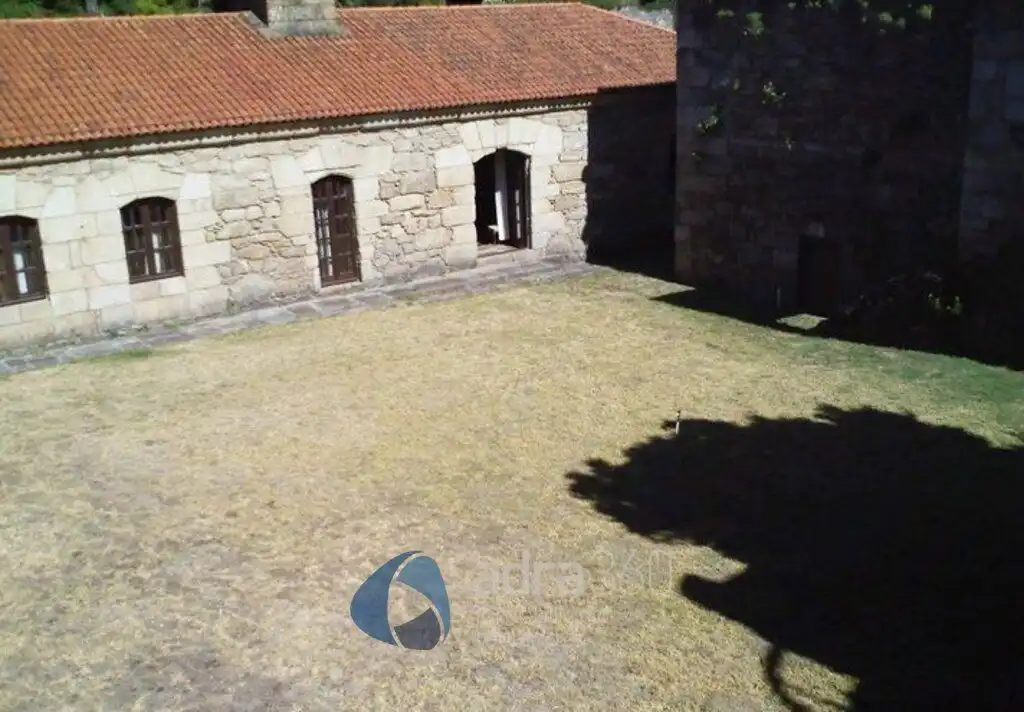 Garden of Buildings for sale in Corcubión