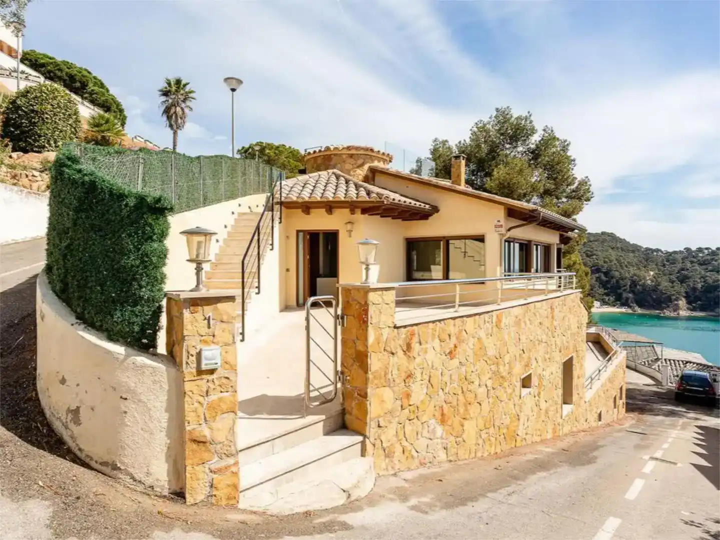 Vista exterior de Finca rústica de alquiler en Lloret de Mar con Aire acondicionado, Jardín privado y Piscina