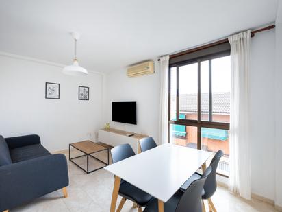 Living room of Flat for sale in Armilla  with Air Conditioner and Furnished