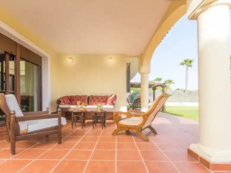 Terrassa de Casa o xalet en venda en Conil de la Frontera amb Piscina i Balcó