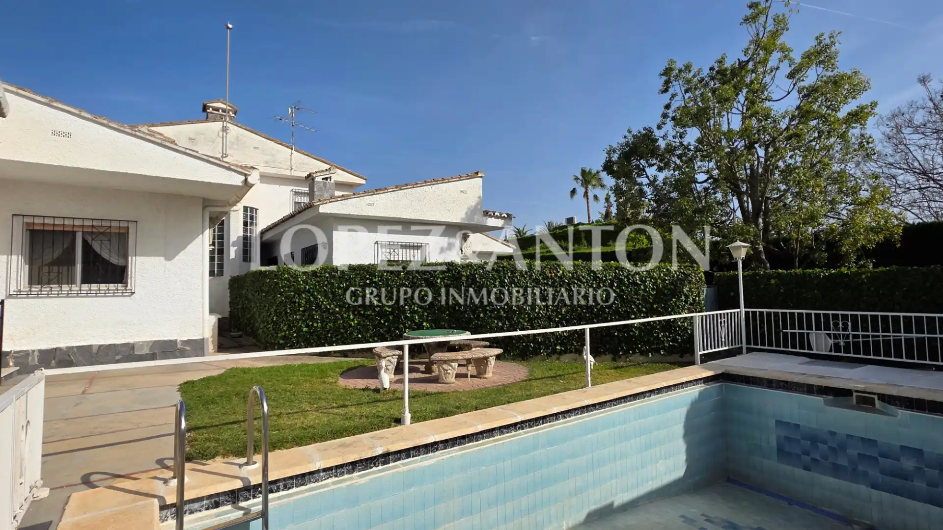 Garden of Houses for sale in L'Eliana  with Air Conditioner, Private garden and Terrace