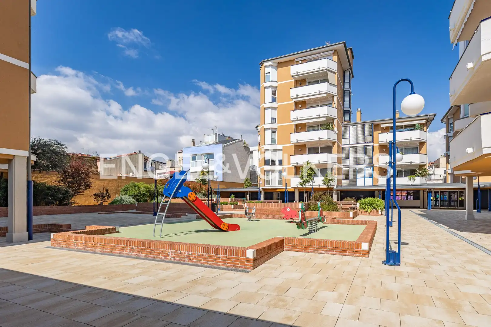 Vista exterior de Piso en venta en Sabadell con Aire acondicionado, Calefacción y Jardín privado