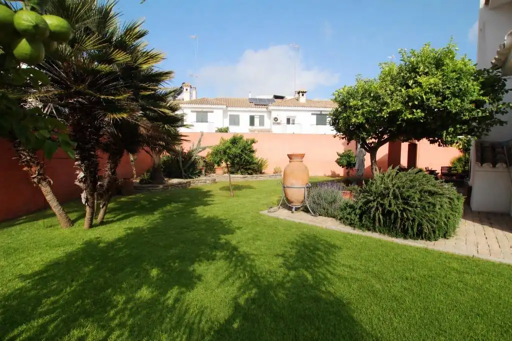 Jardín de Casa o chalet en venta en Jerez de la Frontera con Aire acondicionado, Jardín privado y Terraza