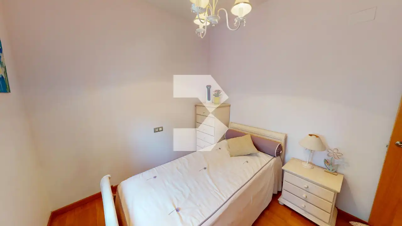 Dormitori de Casa o xalet en venda en Sant Joan d'Alacant amb Jardí privat, Terrassa i Piscina