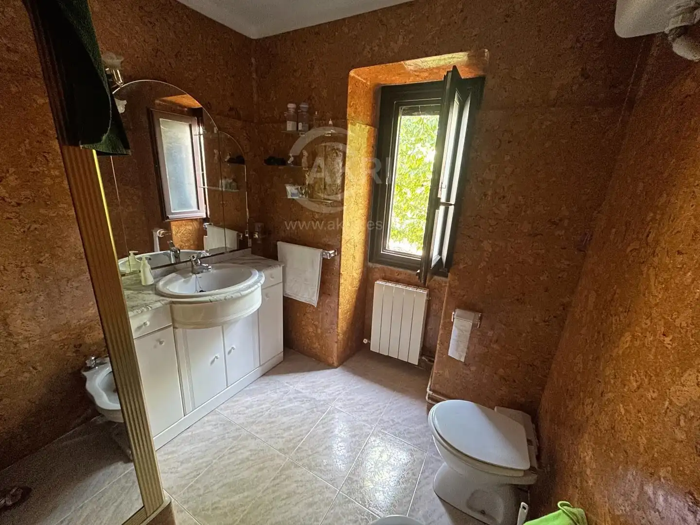 Baño de Casa o chalet en venta en Roncal / Erronkari con Calefacción, Terraza y Amueblado