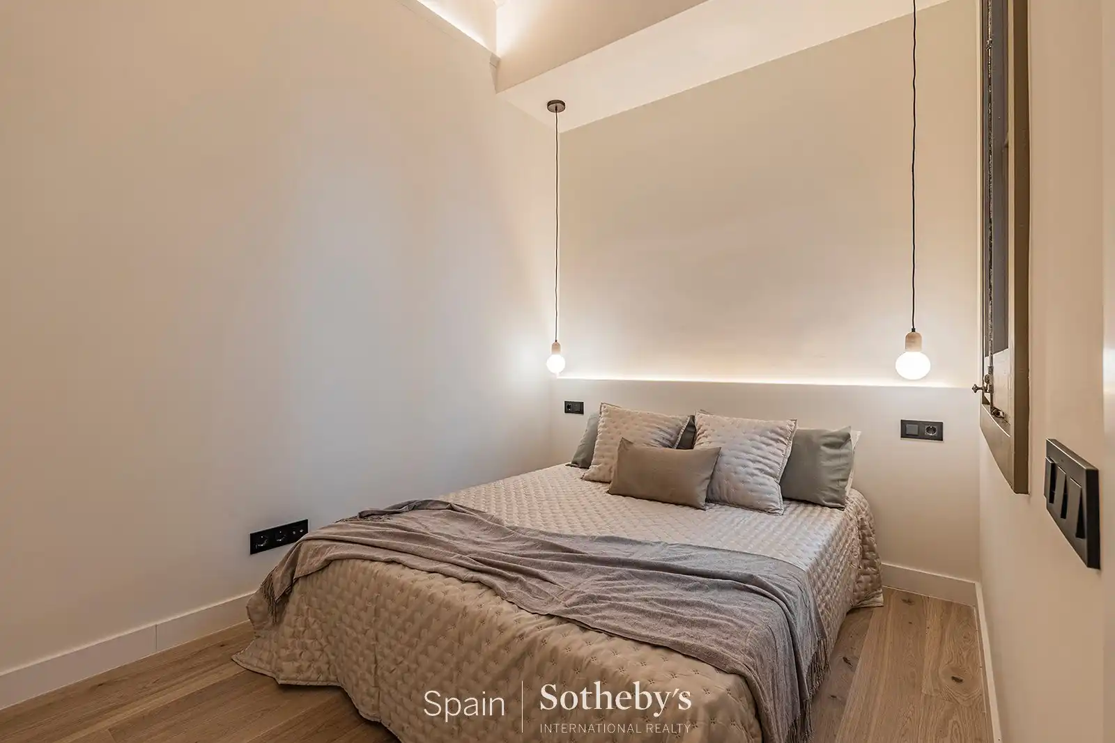 Apartament amb ascensor en venda a Gran Via de les Corts Catalanes, imagen 48