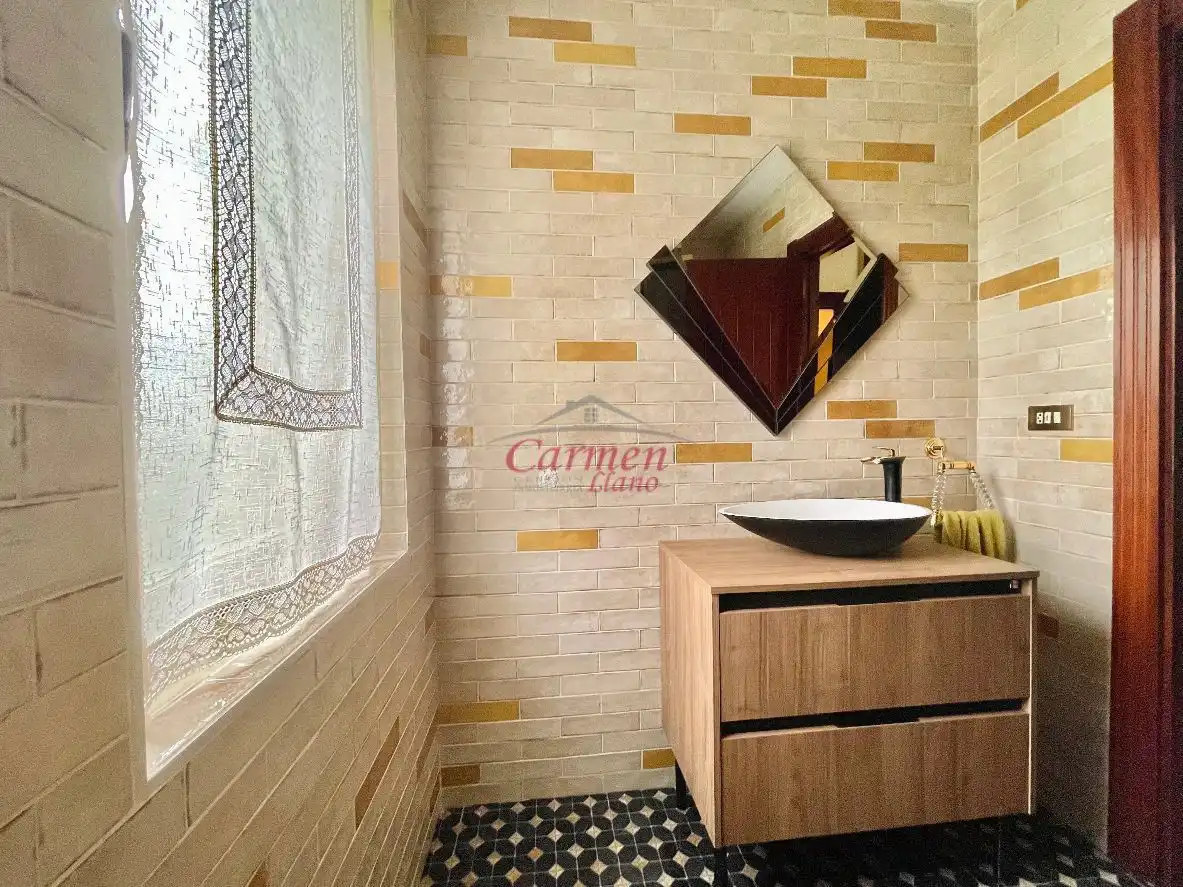 Baño de Casa o chalet en venta en Loiu con Jardín privado, Terraza y Trastero