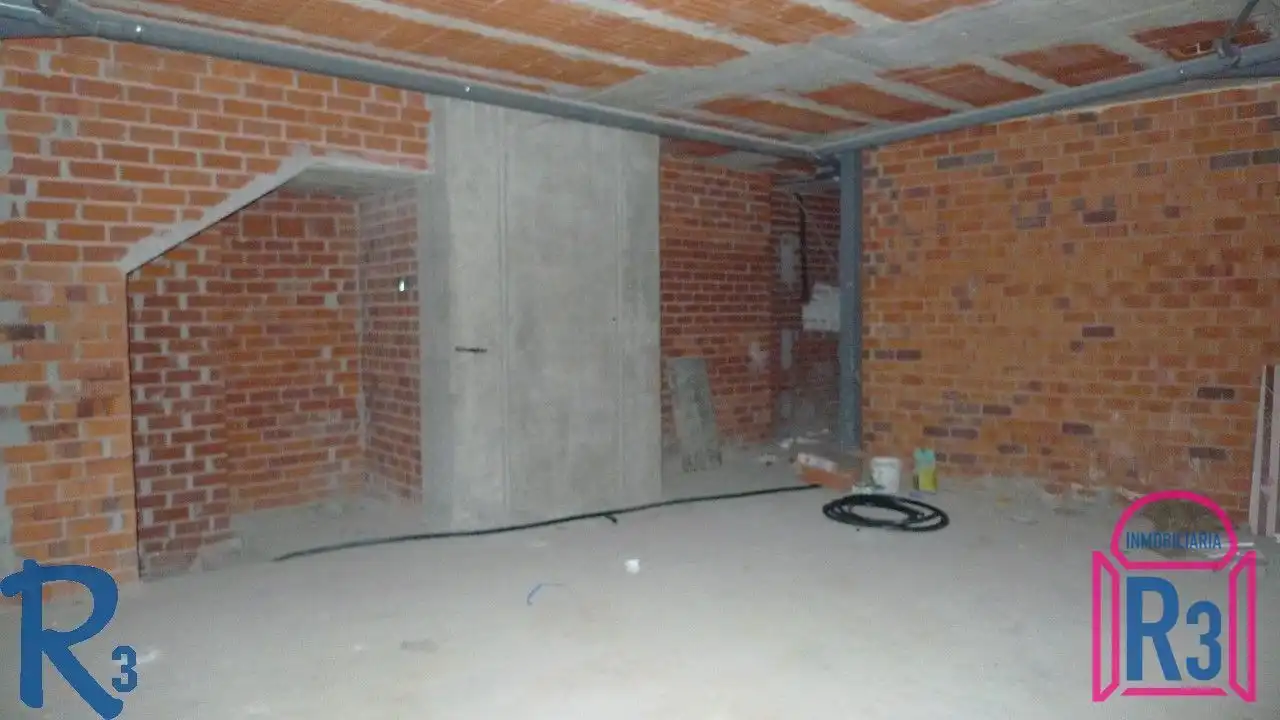 Local comercial en venda a Casco Antiguo, imagen 3