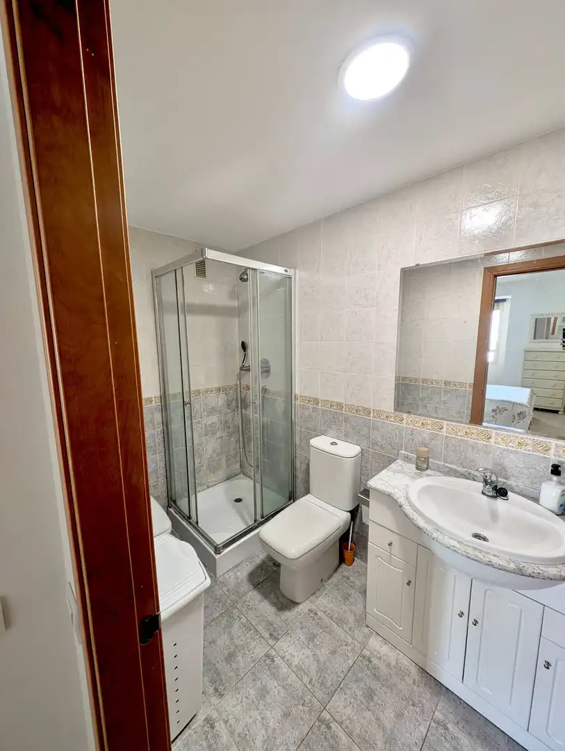 Appartement compact avec terrasse à louer à REI EN JAUME, imagen 17