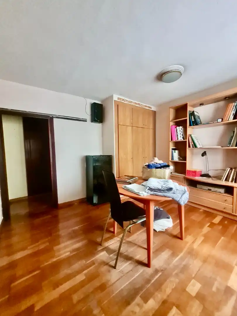Piso en venta en Gijón  con Parquet y Amueblado