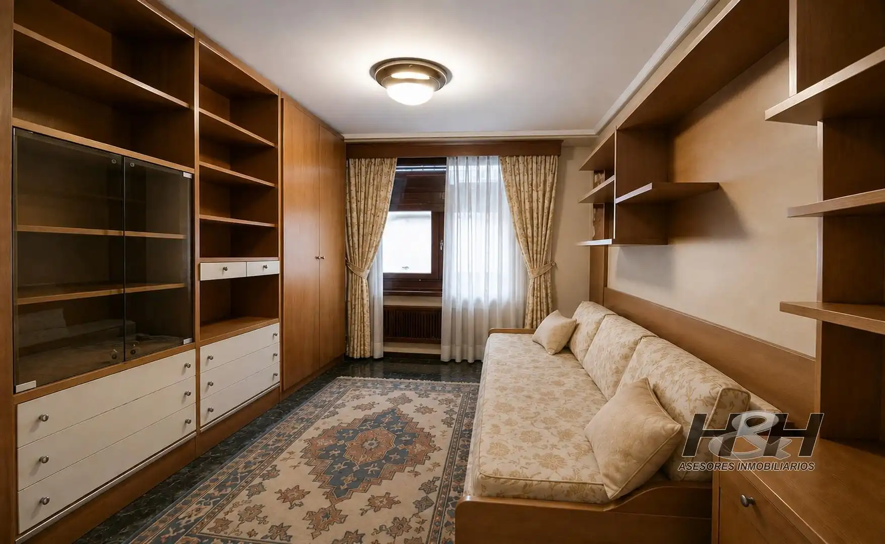 Habitación de Piso en venta en Valencia con Aire acondicionado, Calefacción y Balcón