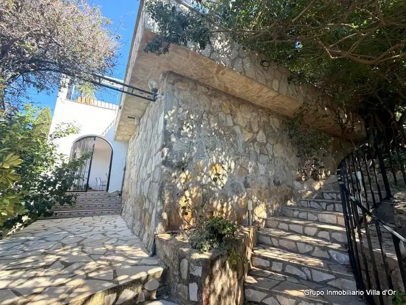 Vista exterior de Casa o xalet en venda en Pego amb Aire condicionat, Calefacció i Jardí privat