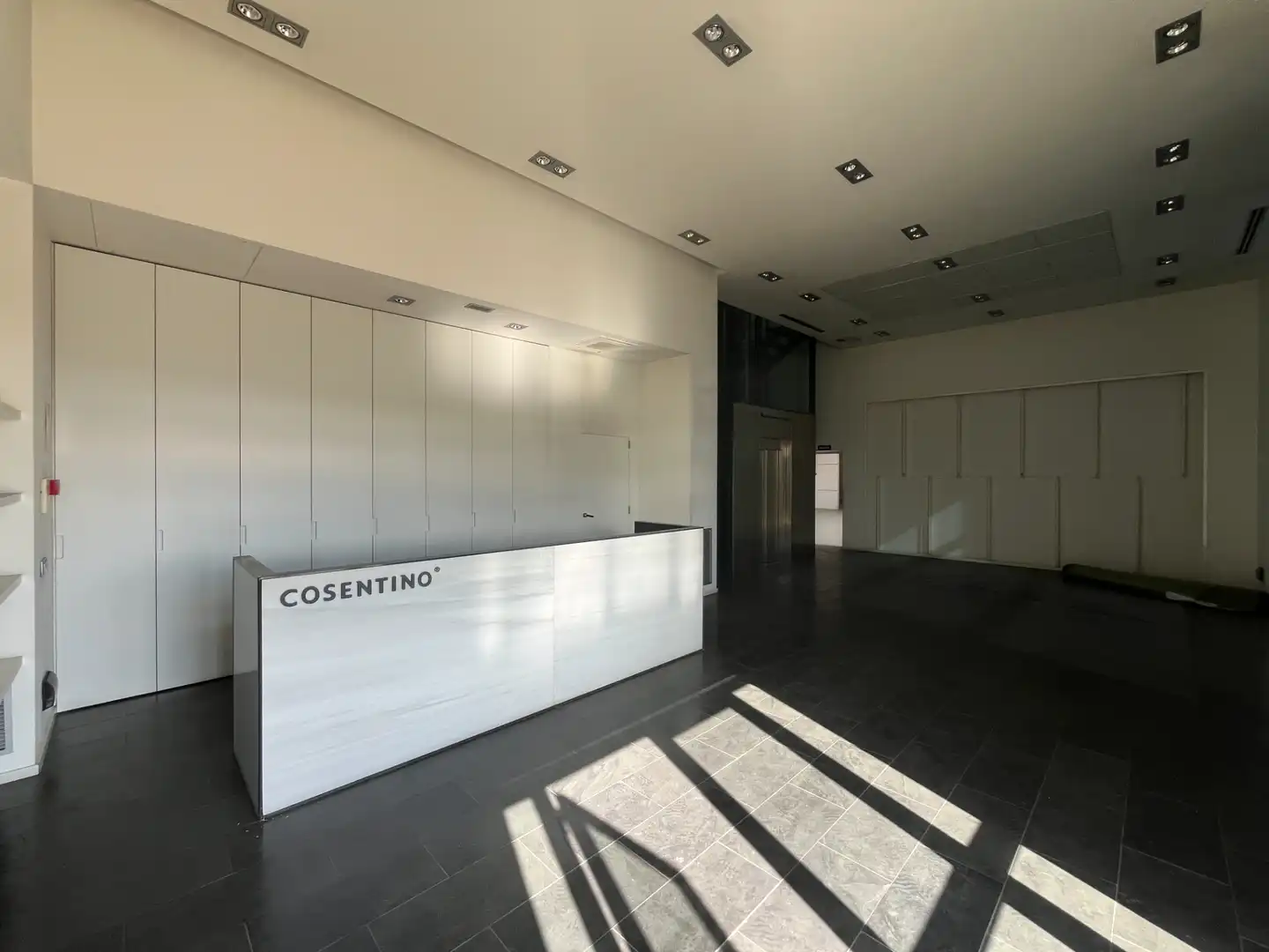 Nave industrial en venta en Salt con Calefacción y Alarma