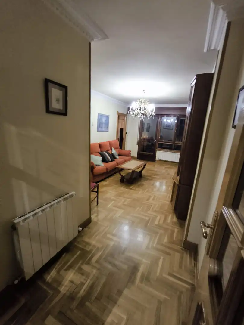 Sala de estar de Piso en venta en Barakaldo  con Calefacción, Jardín privado y Amueblado