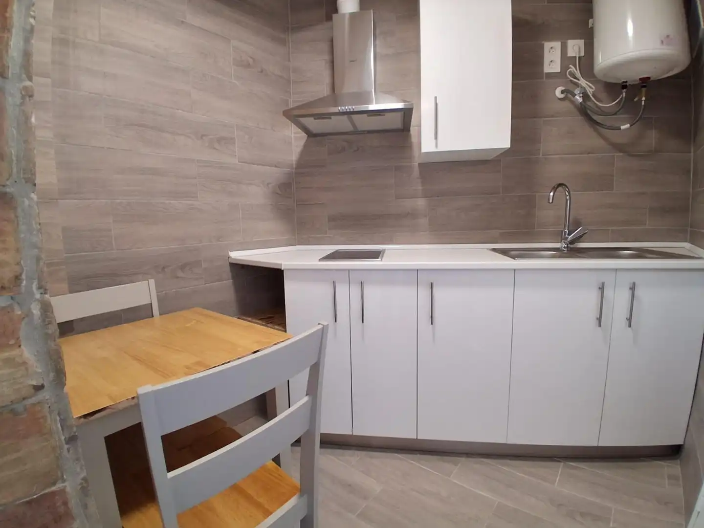 Study for rent in Hospital - Plaza del Real