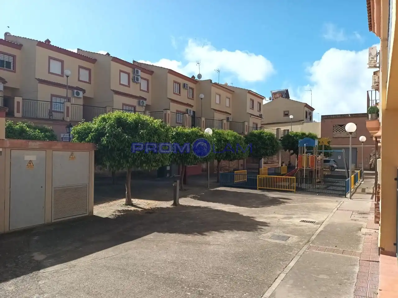 Vista exterior de Local en venta en Aznalcóllar