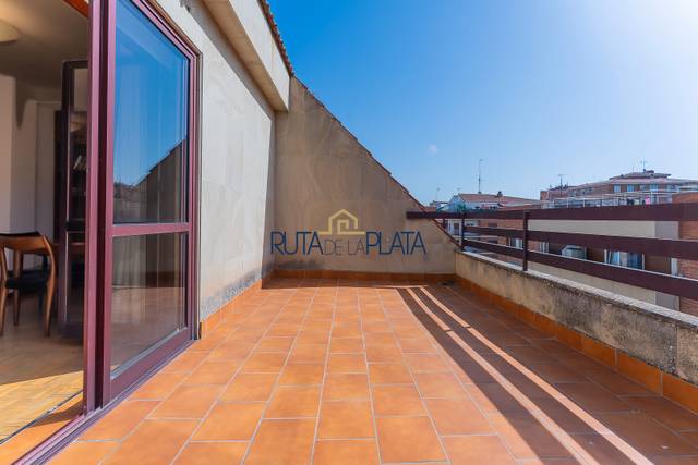 Ático en Alquiler en Calle Pablo Morillo, 27 en Las Viñas