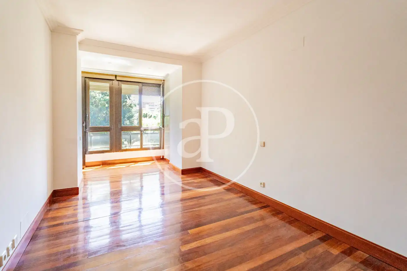 Habitación de Piso de alquiler en Madrid con Aire acondicionado, Calefacción y Jardín privado
