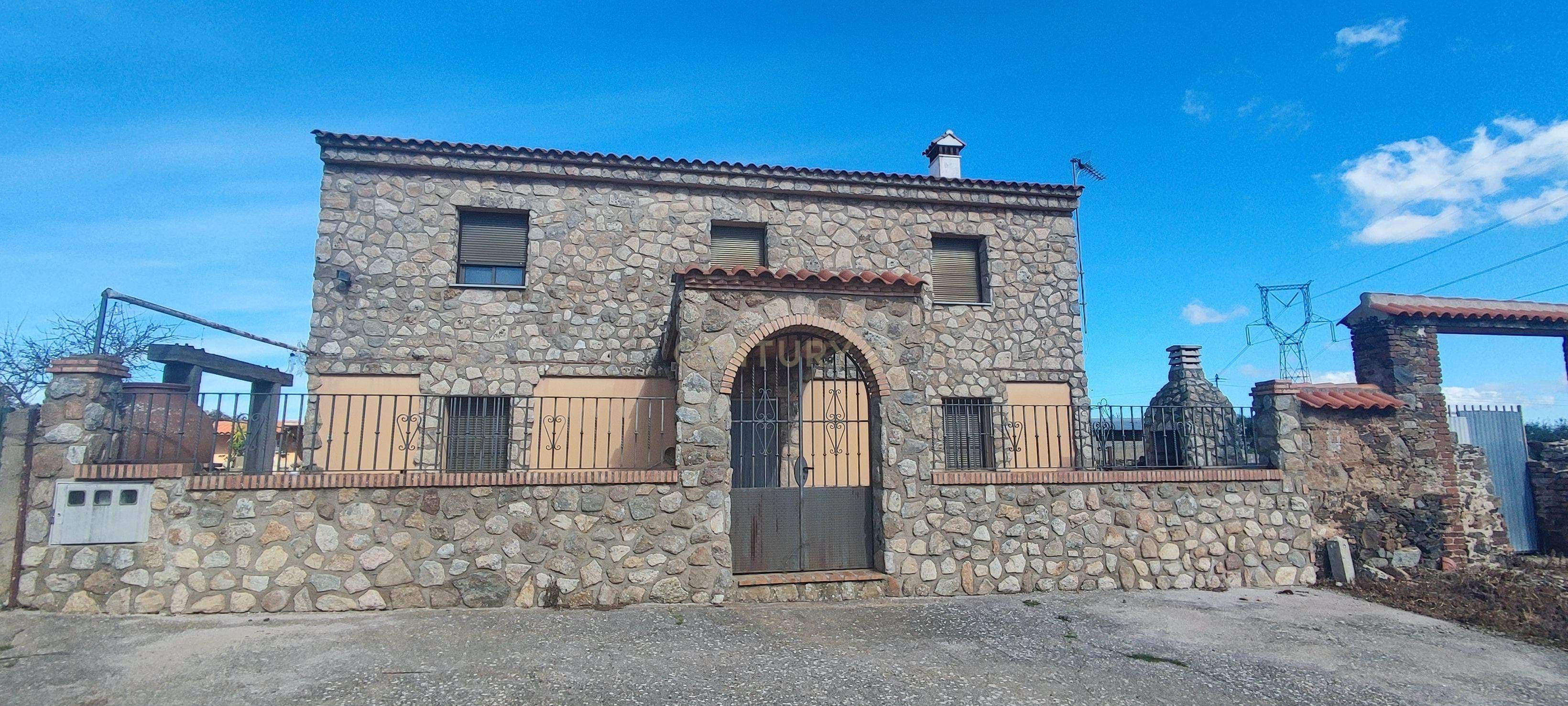 Exterior view of Country house for sale in Zarza de Montánchez  with Terrace and Furnished