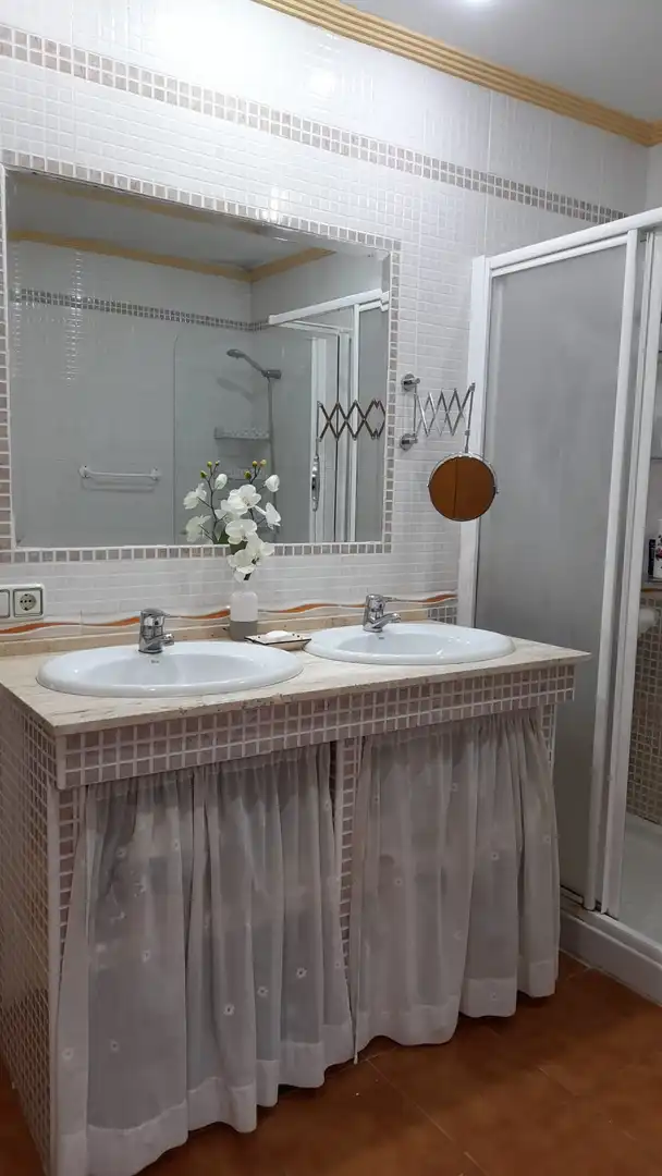 Bathroom of Houses for sale in Córdoba  with Air Conditioner, Heating and Private garden