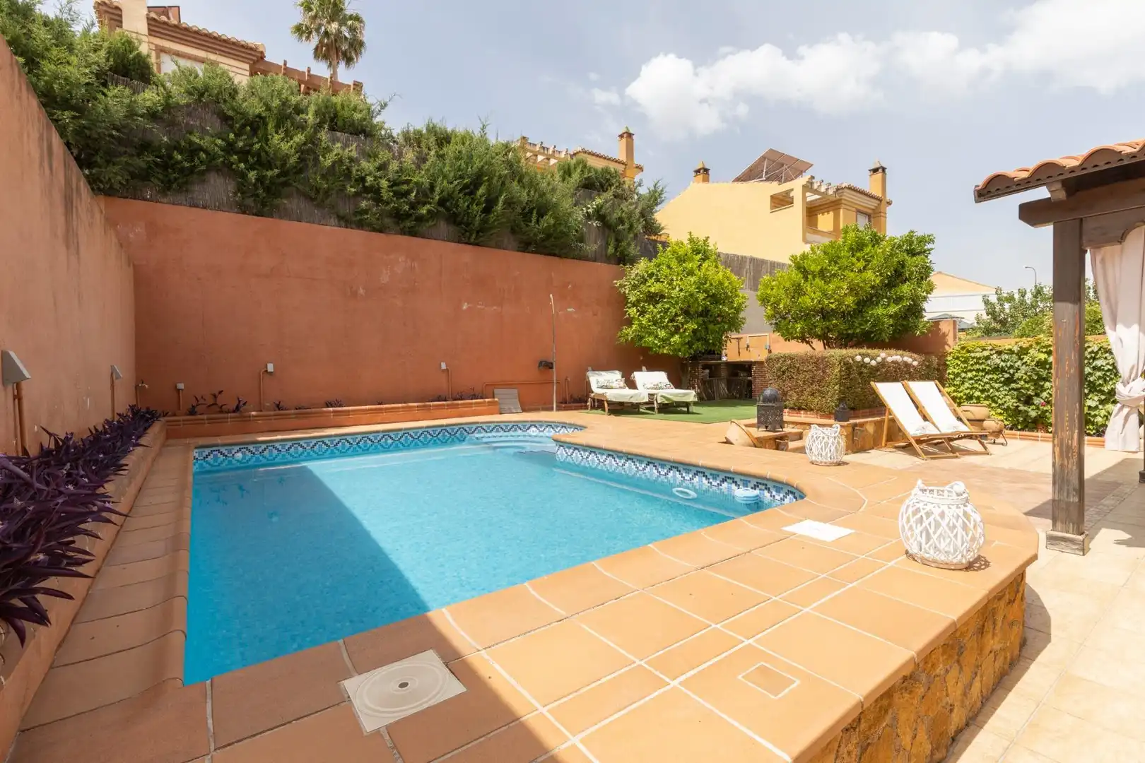 Piscina de Casa o xalet en venda en La Zubia amb Calefacció, Jardí privat i Terrassa