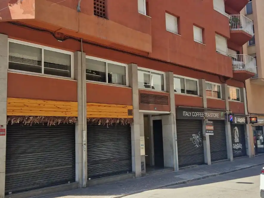 Ufficio in vendita a c/ josep maluquer salvador 10