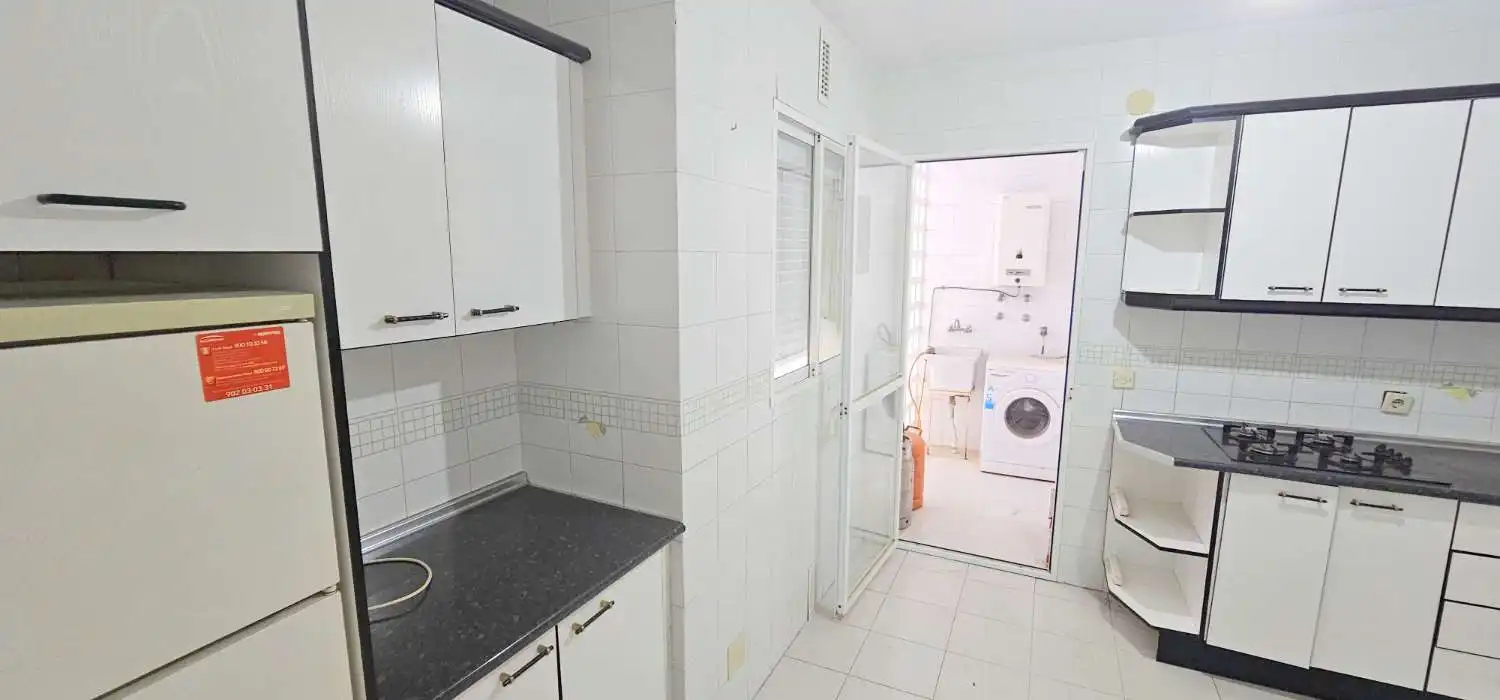 Küche von Wohnung zum Verkauf in Vélez-Málaga mit Terrasse und Schwimmbad
