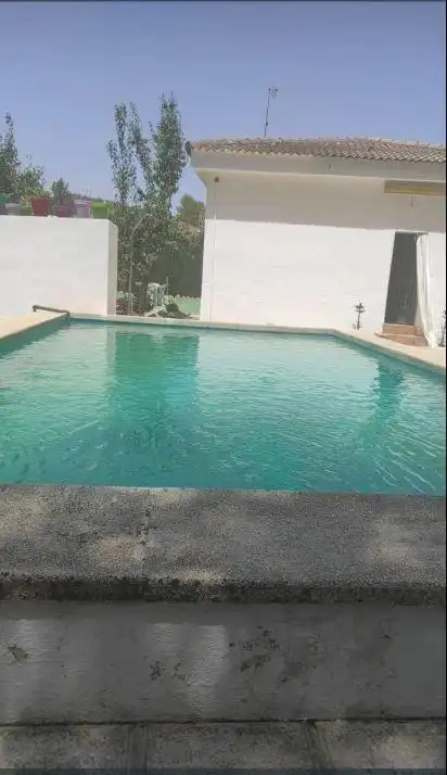 Piscina de Casa o xalet en venda en Jaén