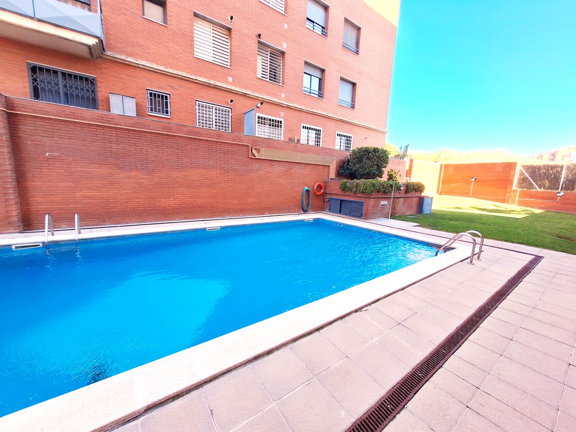 Duplex for sale in Carrer de Frederica Montseny, Mas Lluí