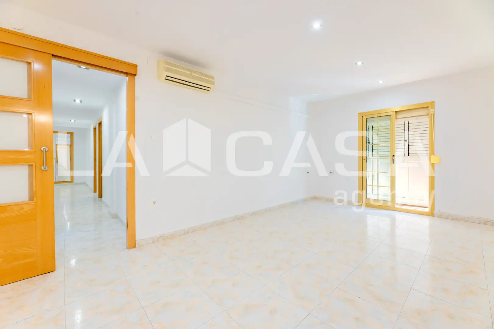 Piso en venta en Valencia con Balcón