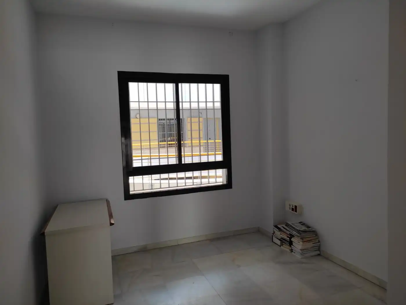Oficina de alquiler en Dos Hermanas con Aire acondicionado y Calefacción