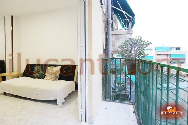 Piso en Venta en Campoamor