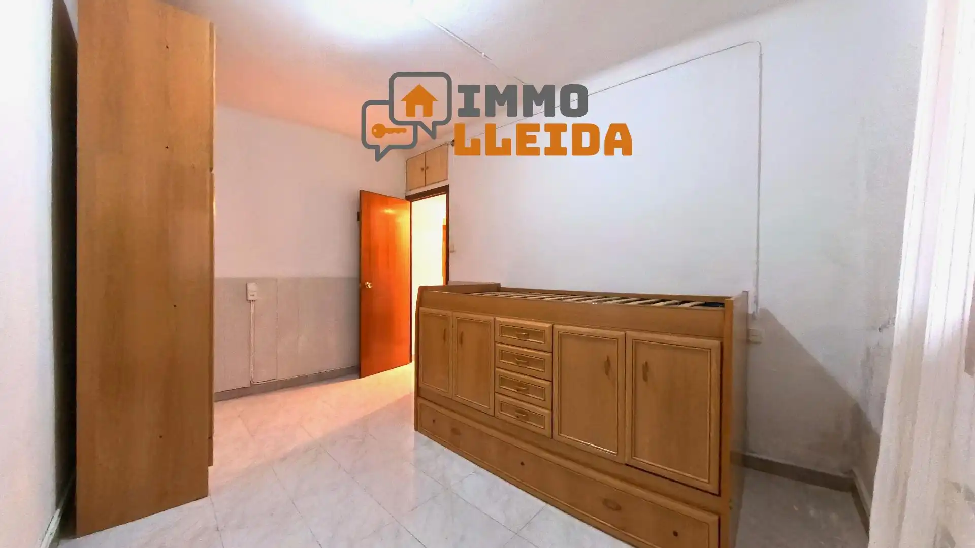 Habitación de Piso en venta en Artesa de Segre con Calefacción y Amueblado