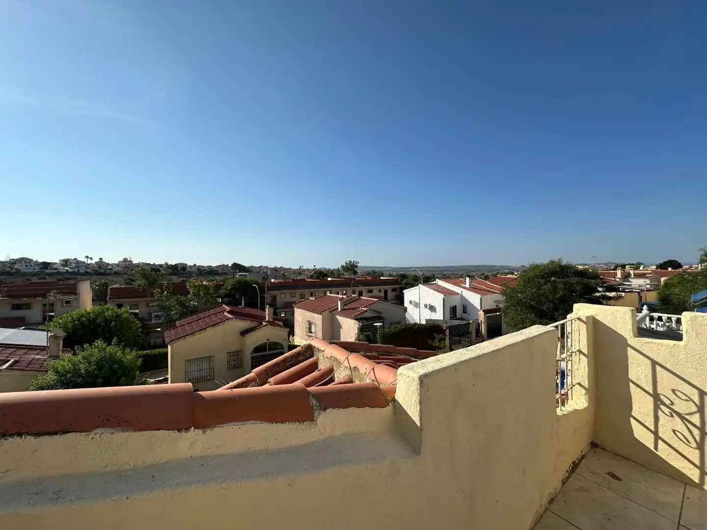 Vista exterior de Casa o chalet en venta en San Fulgencio con Jardín privado, Terraza y Horno