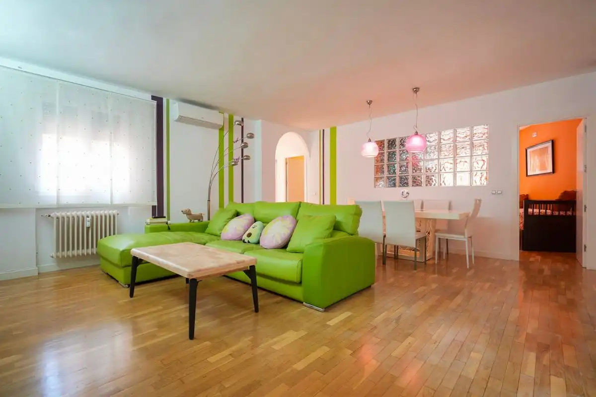 Living room of Ground floor for sale in Alcalá de Henares  with Air Conditioner, Heating and Terrace