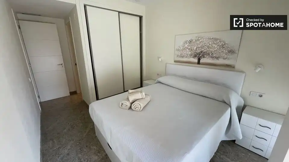 Bedroom of Flat for rent in Valencia  with Air Conditioner, Heating and Furnished