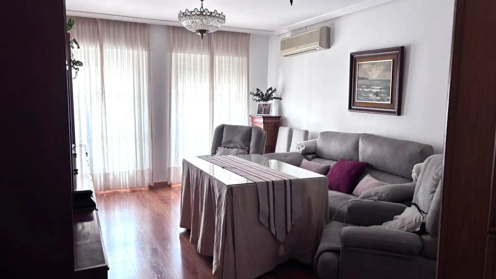 Living room of Flat for sale in Badajoz Capital  with Air Conditioner, Heating and Parquet flooring