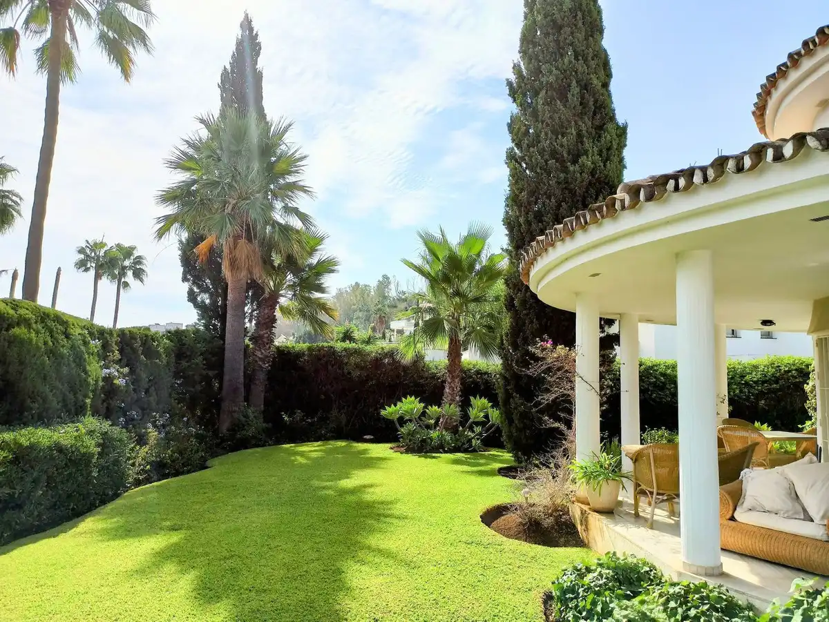 Xalet amb jardí en venda a Nueva Andalucía, imagen 19