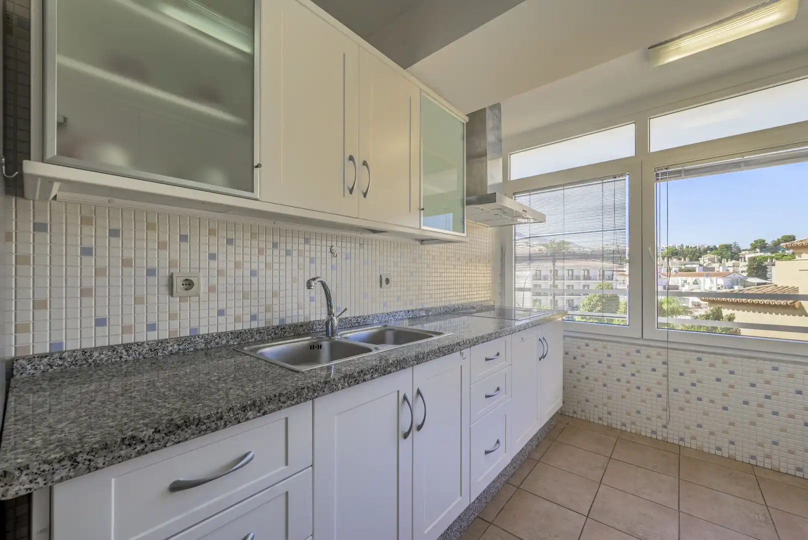 Cocina de Apartamento en venta en Torremolinos con Terraza y Amueblado