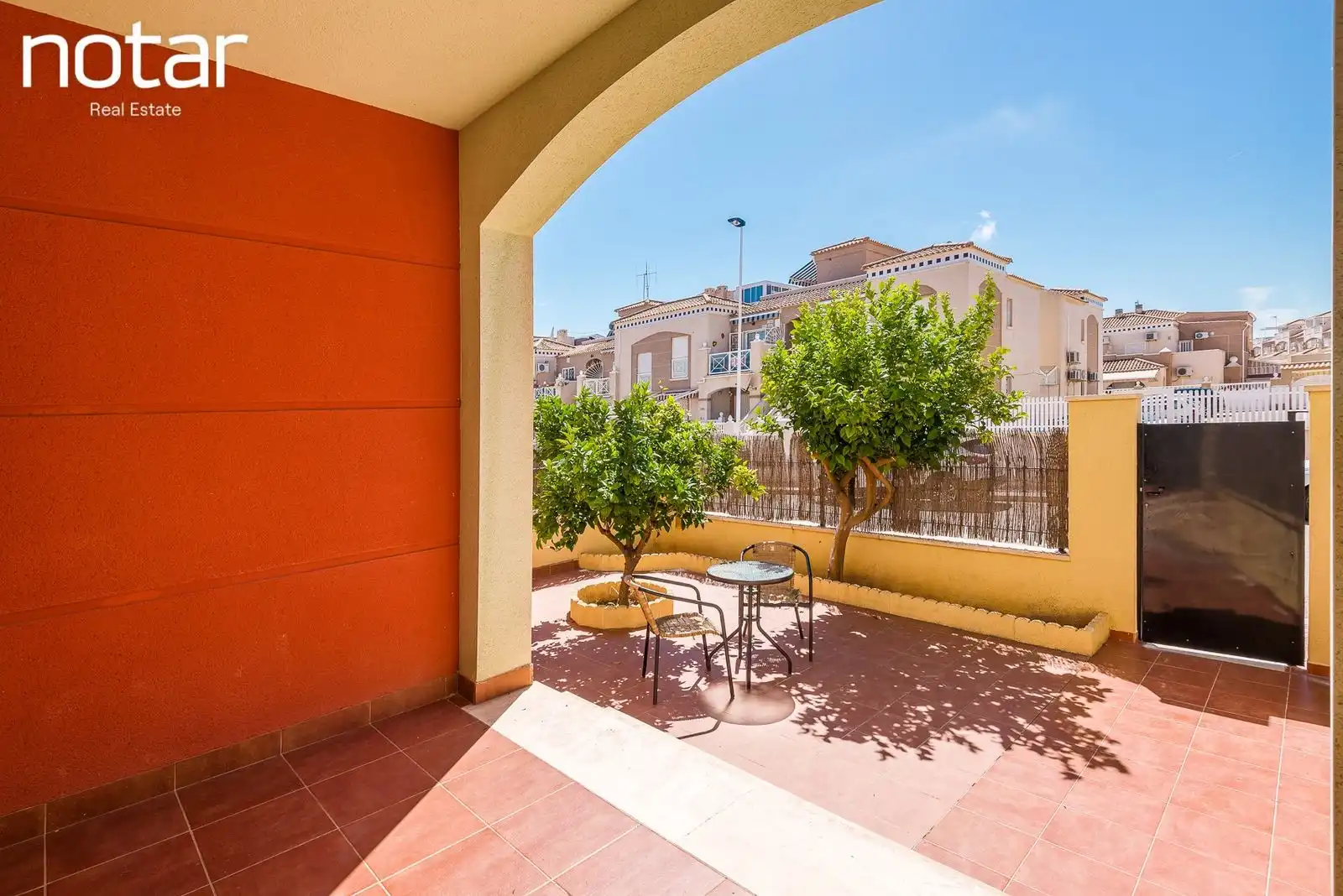 Terrasse von Wohnungen zum Verkauf in Torrevieja mit Privatgarten, Terrasse und Gemeinschaftspool