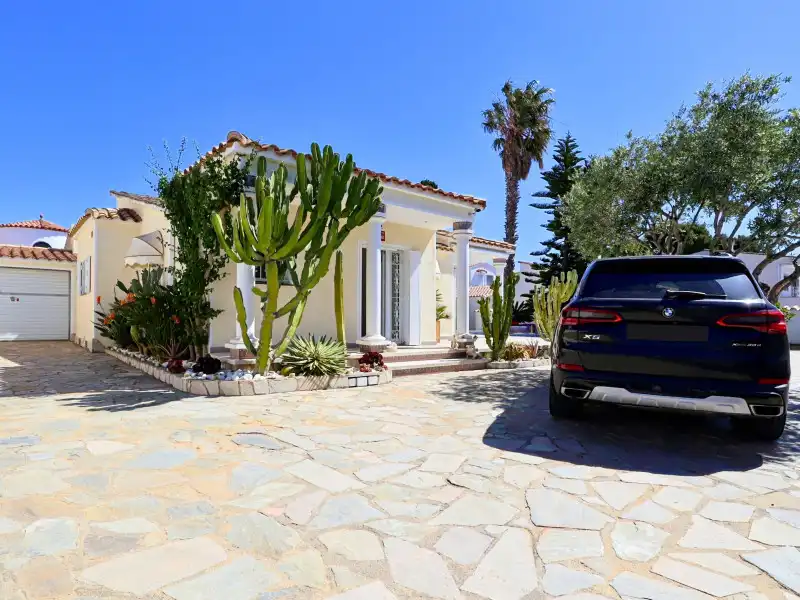 Maison avec piscine à vendre à Peni, imagen 4