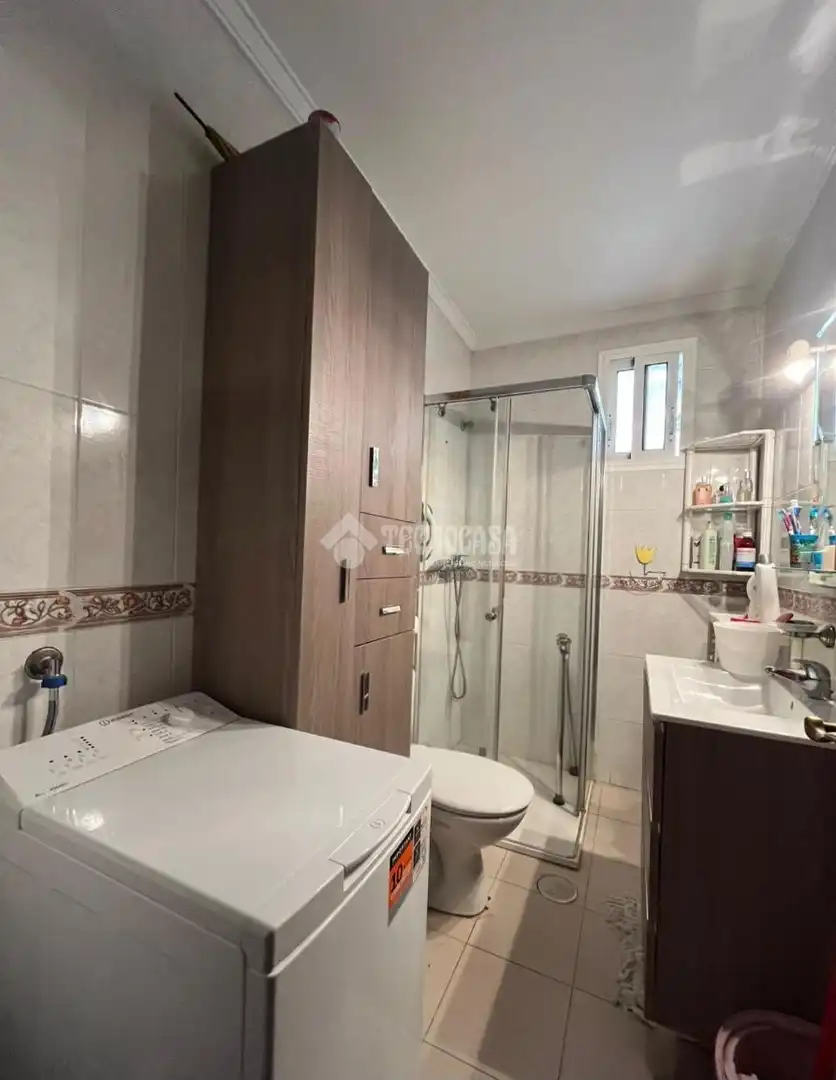 Baño de Piso en venta en Málaga con Aire acondicionado
